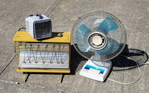 lot 8216 image: (1) Vintage Air King Fan Forced Heater, (1) Small Fan Heater wThermostat  (1) Vintage Tatung Fan