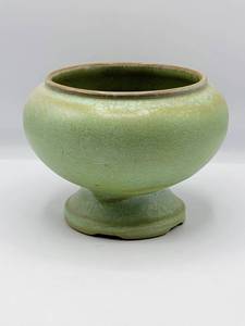 lot 8271 image: Frankoma Pottery 22 Prairie Green Footed Bowl Pot Planter