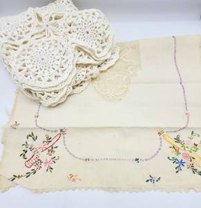 lot 8279 image: VintageAntique Hand Embroidered Table Runner  Crochet Overlay