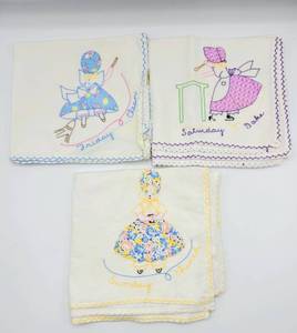 lot 8280 image: (3) Vintage Days of the Week Tea Towels - Fri, Sat & Sun