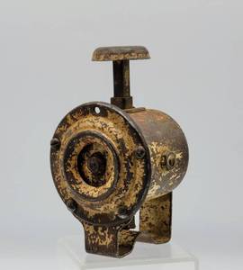 lot 8377 image: Vintage Car Horn - works