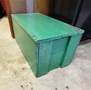 lot 8399 image: Vintage Wood Trunk