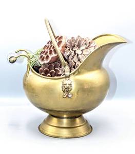 lot 8330 image: Brass Lion Head with Blue and White Porcelain Handle Bucket