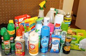 lot 8405 image: Assorted Household Cleaners and Chemicals Lot - Many New