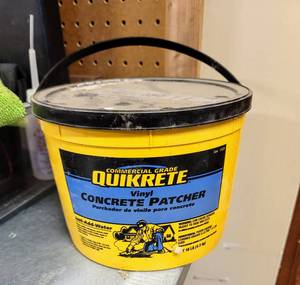 lot 8437 image: Quikrete Vinyl Concrete Patcher - almost full