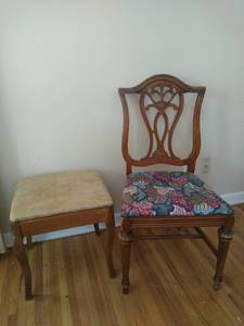 lot 1950 image: Accent chair & vintage ottoman wstorage