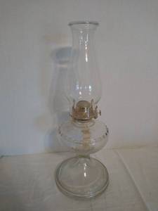 lot 1991 image: Lamplight farms oil lamp