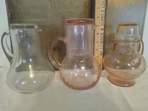 lot 2024 image: 3 - pitcher bedside carafes