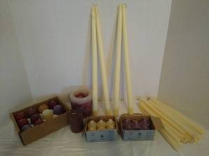 lot 2027 image: Candle sticks, small & medium candles