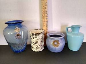 lot 2073 image: Home decor vases ( 1 vase is Frankoma )