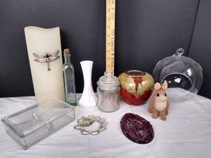 lot 2085 image: Home decor