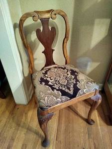 lot 2087 image: Wooden dining chair