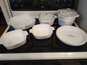 lot 2130 image: 9 piece Corning ware