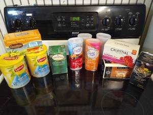 lot 2135 image: Tea & fruit packets