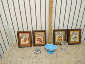 lot 2141 image: (4) Sunset designs wall arts & vases