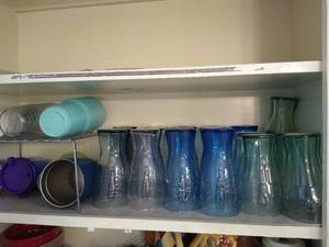 lot 2150 image: (13) McDonalds glass cups, (6) coke a cola glass cups, & other drinking cups