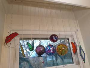 lot 2159 image: (10) hanging home decors