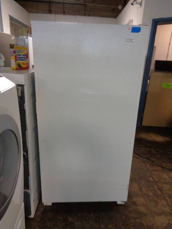 lot 03 image: Frigidaire Upright Freezer