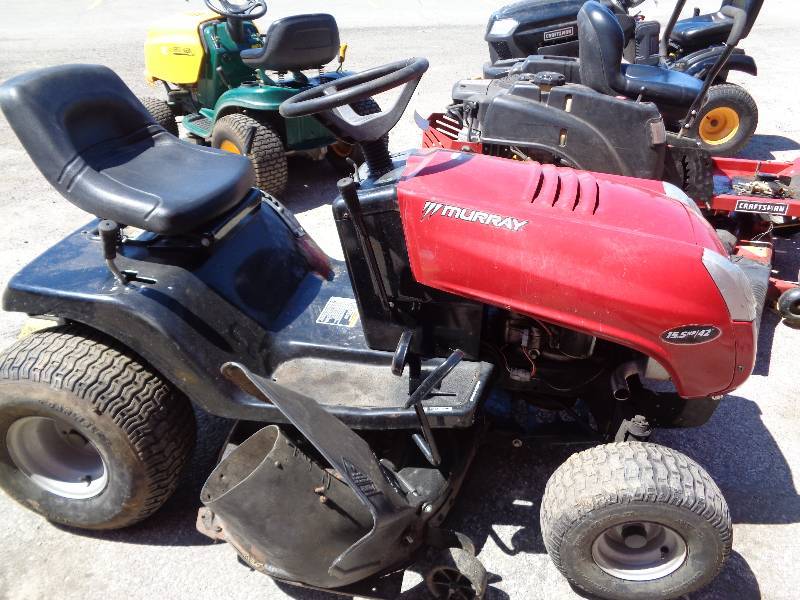 lot 25 image: Murray Riding Lawn Mower with Bagging System