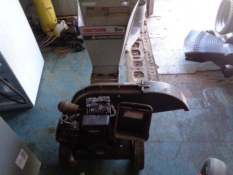 lot 32 image: Craftsman ChipperShredder