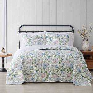 lot 22319 image: Cottage Classics Field Floral 3 Piece Quilt Set- Retail$84.98