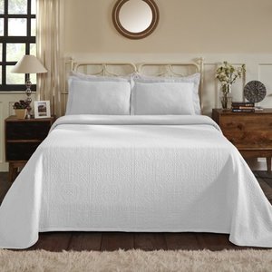 lot 22502 image: Impressions Lule Cotton Bedspread Set-queen
