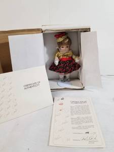 lot 2035 image: Marie Osmond Petite Armour Milly Doll.