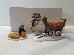 lot 2049 image: Heritage Village Collection. Thatchers Department 56