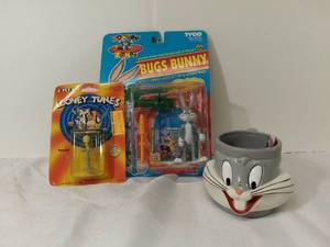 lot 3001 image: Lot of 3 Looney Tunes Items - KFC Collectible Bugs Bunny Mug, Bugs Bunny Action Figure and Tweety Bird Action Figure