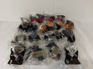 lot 3006 image: Lot of 20 Mcdonalds Happy Meal Toys Year 2001 - Battle Bots Numbers 1 2 5 6 7