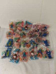 lot 3011 image: Lot of 24 Mcdonalds Happy Meal Toys - Dougs 1st Movie on Video 1999 - The Monster of Lucky Duck Lake, Quailman, Patti Mayonnaise, Skeeter Valentine and More