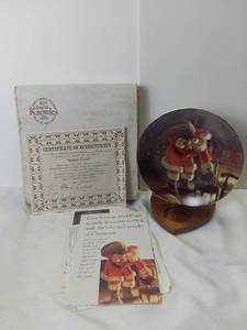 lot 3031 image: Edwin M Knowles China Company 1991 Santas Love by Tom Browning Porcelain Plate with Box and Certificate of Authenticity