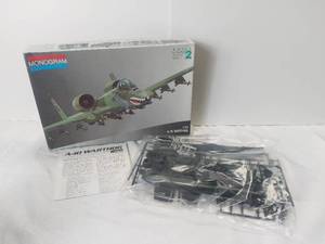 lot 3047 image: 1983 Monogram 172 Scale Model Kit of the A-10 Warthog Skill Level 2 - All Pieces Appear to Be Present