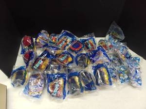 lot 3517 image: Lot of McDonalds Toys. Smurfs Aladdin