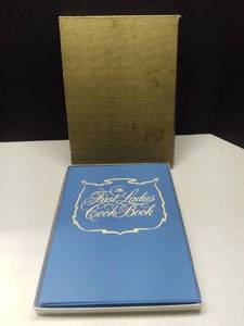 lot 3520 image: Parents Magazine The First Ladies Cook Book 1969