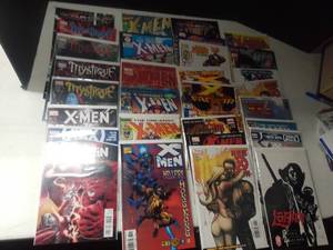 lot 3544 image: Lot of X-Men Comics