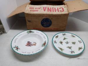 lot 3725 image: Lot Of MikasaUltima Holiday Dishes 8 Med Plates And 4 Large Bowls