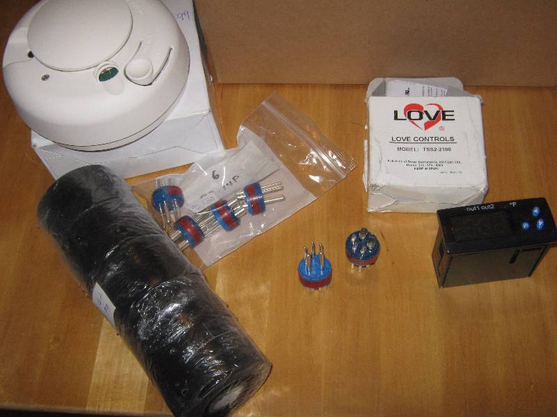 lot 3000 image: resale electrical lot timer connectors tape smoke detector
