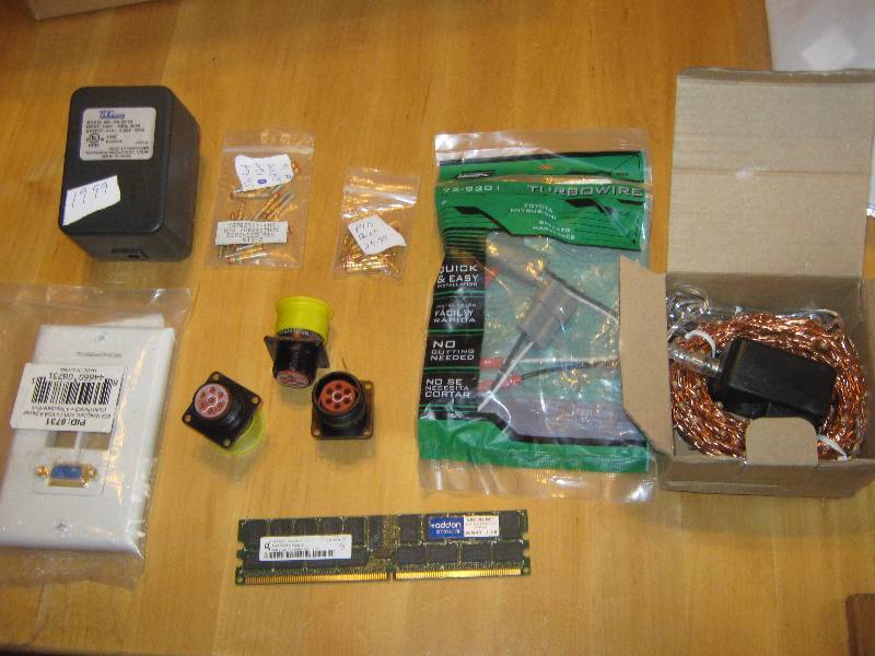 lot 3002 image: resale electrical lot transformer, memory, adapters, and more