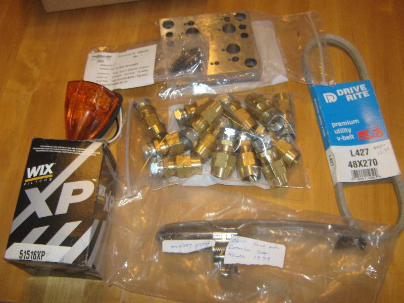 lot 3009 image: resale auto parts lot belt, filter and more