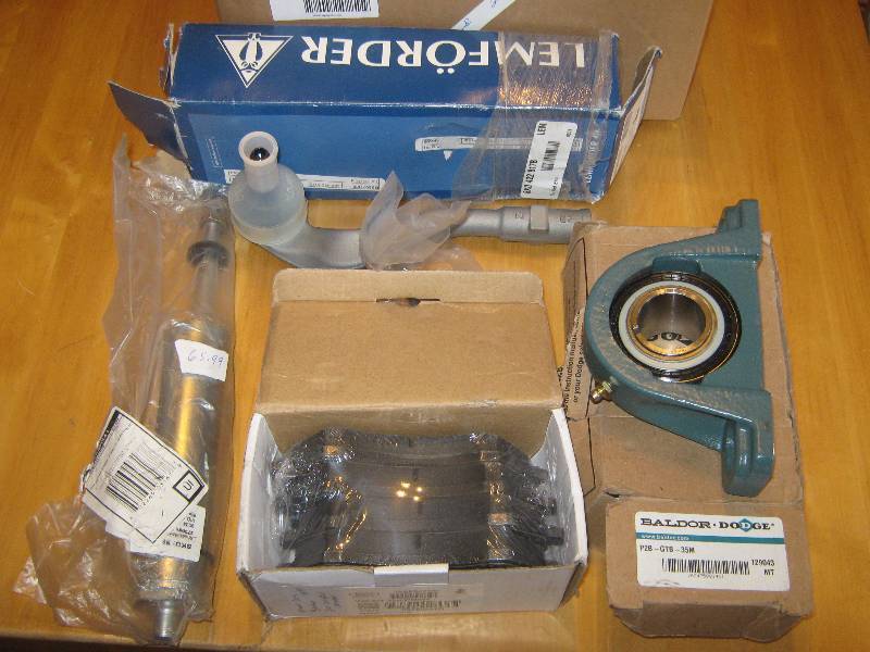 lot 3016 image: resale auto parts lot bearing, break pads and more