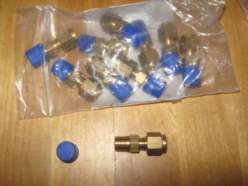 lot 3031 image: Tempo Compression Fitting 10 ct. bag