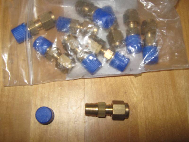lot 3032 image: Tempo Compression Fitting 10 ct. bag