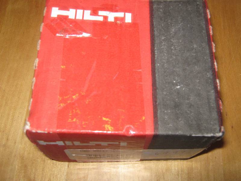 lot 3035 image: Hilti 100 ct. lot HDI-LT 14 Fasteners 8,000