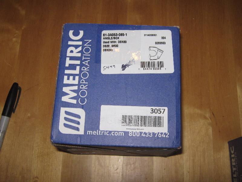 lot 3057 image: Meltric Angle Box 61-3A053-080-1