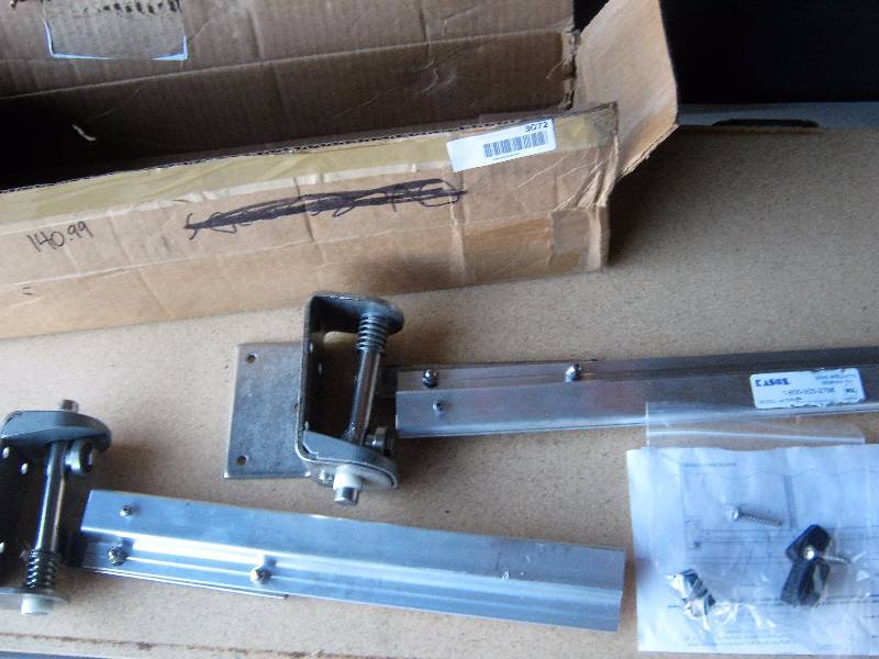 lot 3072 image: Kason Swing Door Hinges w Installation Instructions and hardware