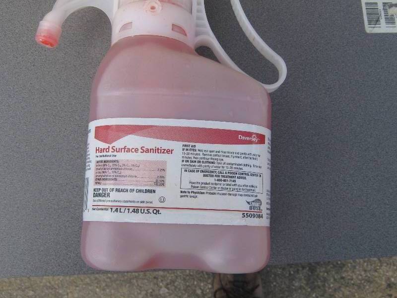 lot 3108 image: Diversey Hard Surface Sanitizer in Pump bottle 2 X 1.4 L . 1.48 US Quart