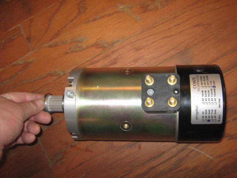 lot 3163 image: Thrust Motor Engbo CE0470 XF60R 20 Volt, untested