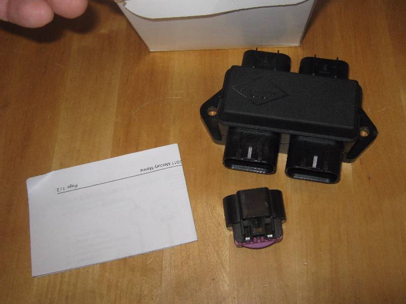 lot 3202 image: Mercury 878492K14 Junction Box Kit