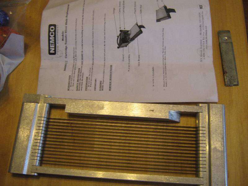 lot 3211 image: Nemco 56600 tomato slicer blades replacement cartridge